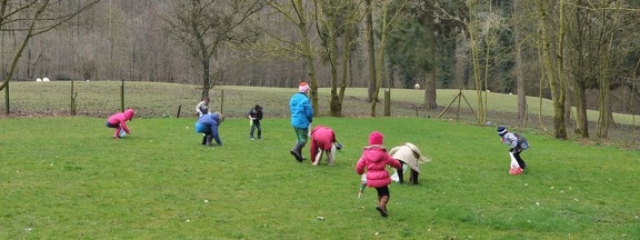 9 enfant chien paques