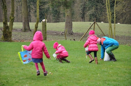 11 enfant chien paques