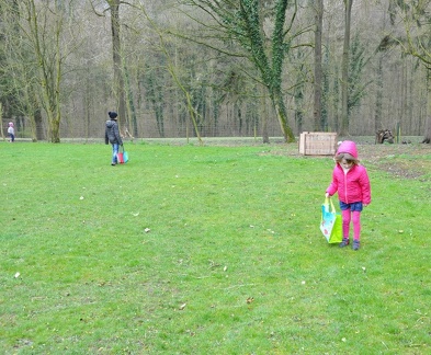 25 enfant chien paques