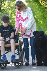 110-2025-photo-chien-enfant