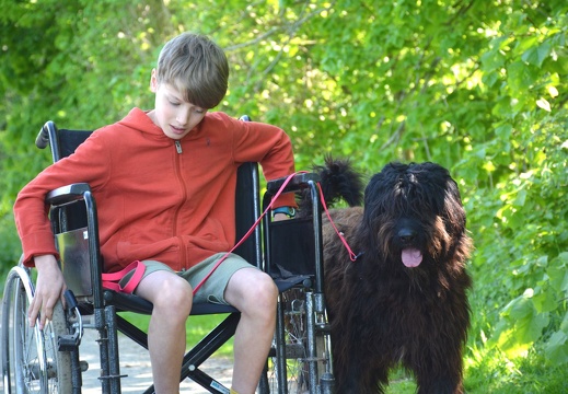 124-2025-photo-chien-enfant